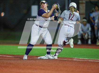 Thumbnail 3 in Lewisville vs. Allen (UIL 6A Bi-District) photogallery.