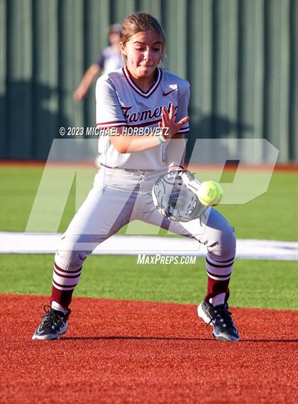 Thumbnail 2 in Lewisville vs. Allen (UIL 6A Bi-District) photogallery.