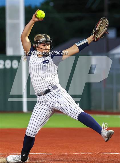 Thumbnail 3 in Lewisville vs. Allen (UIL 6A Bi-District) photogallery.