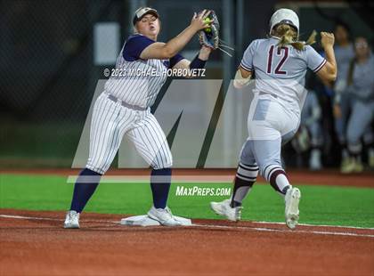 Thumbnail 2 in Lewisville vs. Allen (UIL 6A Bi-District) photogallery.