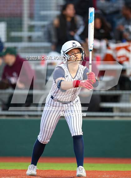 Thumbnail 2 in Lewisville vs. Allen (UIL 6A Bi-District) photogallery.
