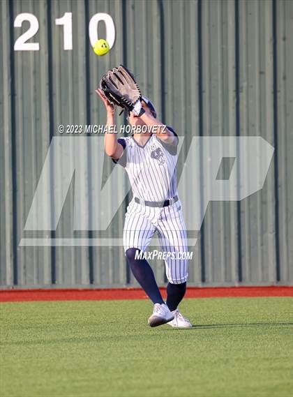 Thumbnail 1 in Lewisville vs. Allen (UIL 6A Bi-District) photogallery.