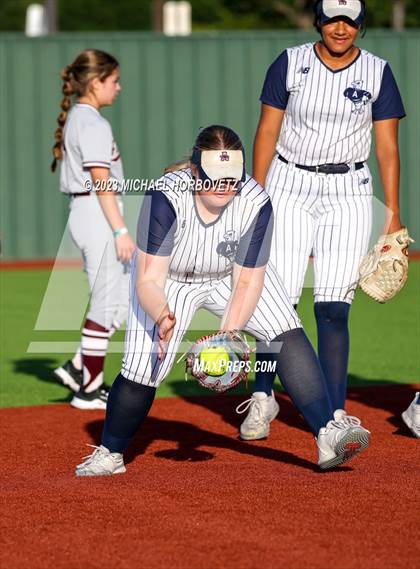 Thumbnail 1 in Lewisville vs. Allen (UIL 6A Bi-District) photogallery.
