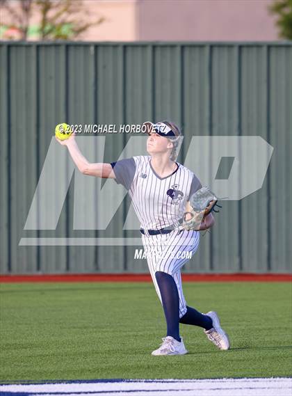 Thumbnail 2 in Lewisville vs. Allen (UIL 6A Bi-District) photogallery.