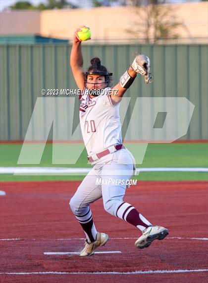 Thumbnail 3 in Lewisville vs. Allen (UIL 6A Bi-District) photogallery.