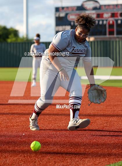 Thumbnail 2 in Lewisville vs. Allen (UIL 6A Bi-District) photogallery.