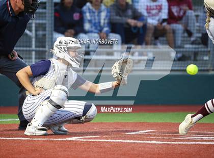 Thumbnail 3 in Lewisville vs. Allen (UIL 6A Bi-District) photogallery.