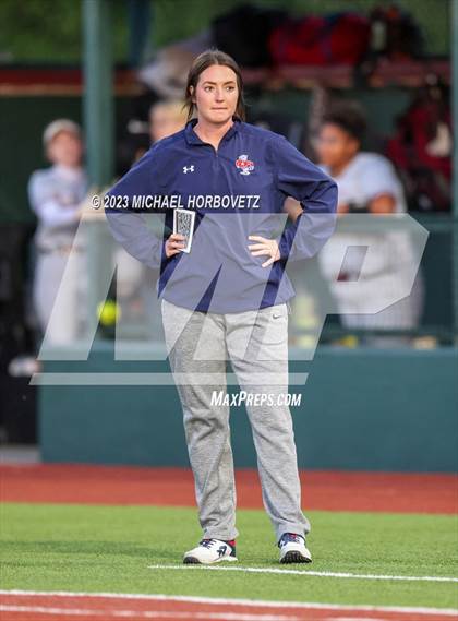 Thumbnail 3 in Lewisville vs. Allen (UIL 6A Bi-District) photogallery.