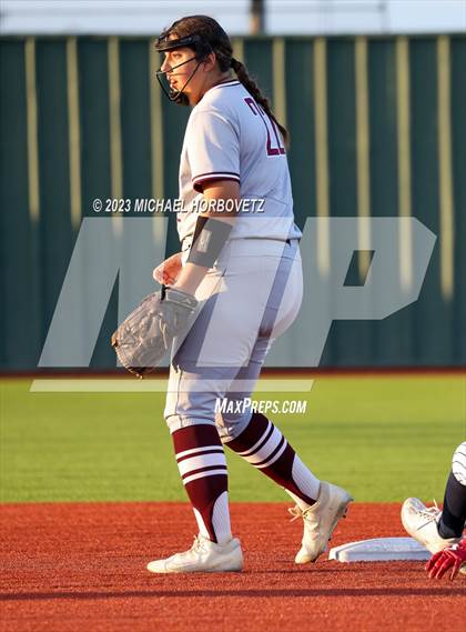 Thumbnail 2 in Lewisville vs. Allen (UIL 6A Bi-District) photogallery.