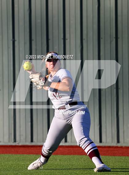 Thumbnail 2 in Lewisville vs. Allen (UIL 6A Bi-District) photogallery.