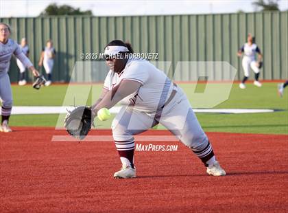 Thumbnail 2 in Lewisville vs. Allen (UIL 6A Bi-District) photogallery.