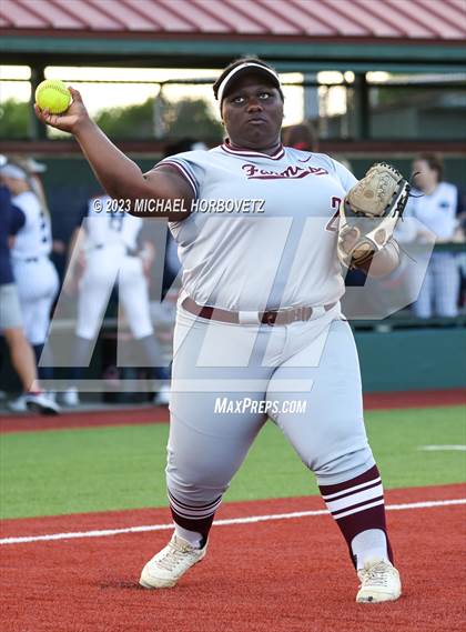 Thumbnail 2 in Lewisville vs. Allen (UIL 6A Bi-District) photogallery.