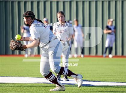 Thumbnail 2 in Lewisville vs. Allen (UIL 6A Bi-District) photogallery.