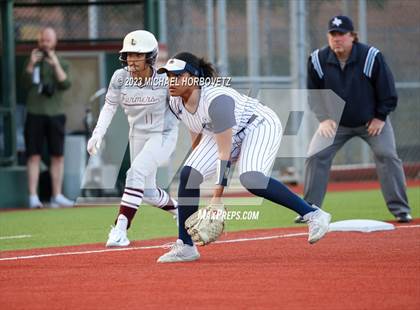 Thumbnail 2 in Lewisville vs. Allen (UIL 6A Bi-District) photogallery.