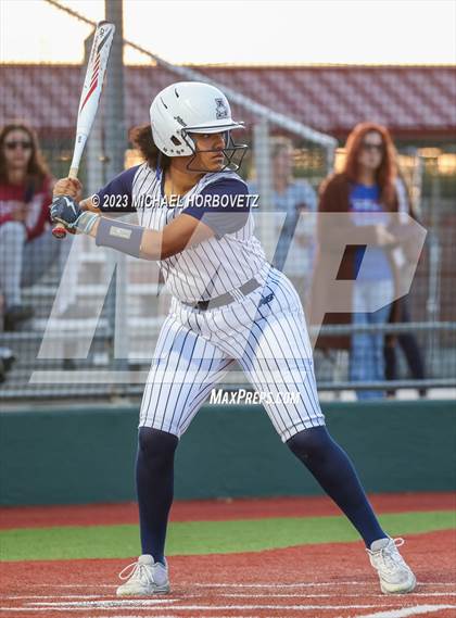 Thumbnail 3 in Lewisville vs. Allen (UIL 6A Bi-District) photogallery.