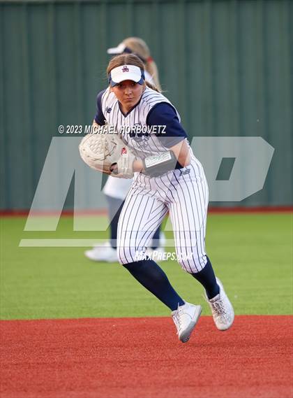 Thumbnail 3 in Lewisville vs. Allen (UIL 6A Bi-District) photogallery.