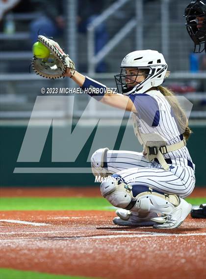 Thumbnail 3 in Lewisville vs. Allen (UIL 6A Bi-District) photogallery.