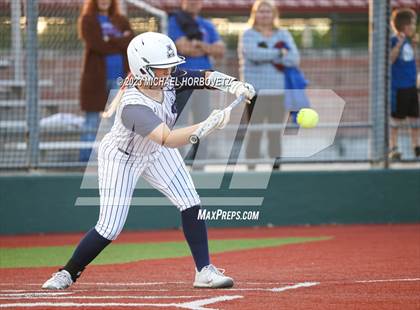 Thumbnail 3 in Lewisville vs. Allen (UIL 6A Bi-District) photogallery.
