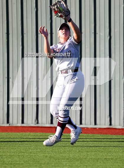 Thumbnail 2 in Lewisville vs. Allen (UIL 6A Bi-District) photogallery.