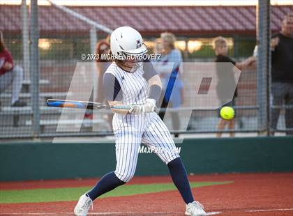 Thumbnail 1 in Lewisville vs. Allen (UIL 6A Bi-District) photogallery.