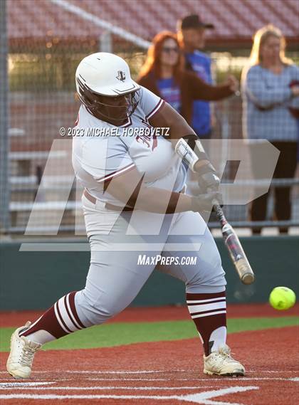 Thumbnail 2 in Lewisville vs. Allen (UIL 6A Bi-District) photogallery.