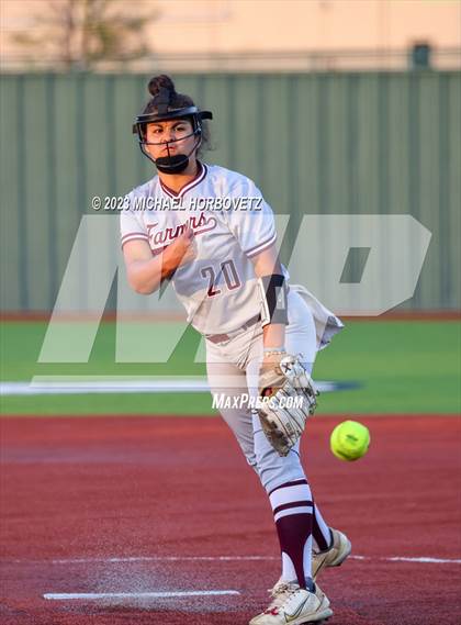 Thumbnail 2 in Lewisville vs. Allen (UIL 6A Bi-District) photogallery.