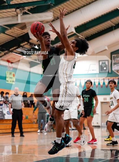 Thumbnail 3 in El Camino vs. Monterey Trail (Simply Basketball Showcase) photogallery.
