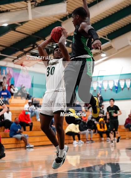 Thumbnail 1 in El Camino vs. Monterey Trail (Simply Basketball Showcase) photogallery.