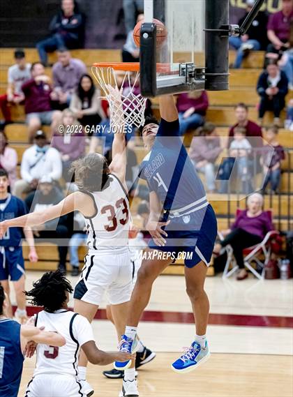 Thumbnail 1 in Bullard vs Whitney (CIF NorCal D3 Semifinal) photogallery.