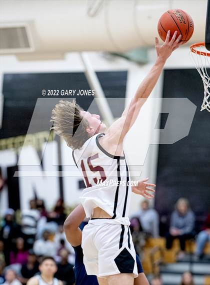 Thumbnail 3 in Bullard vs Whitney (CIF NorCal D3 Semifinal) photogallery.