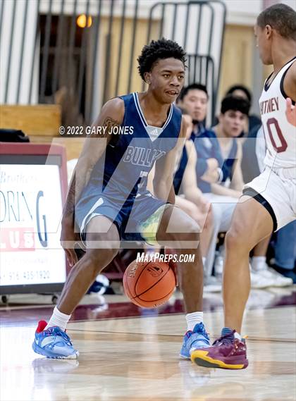 Thumbnail 3 in Bullard vs Whitney (CIF NorCal D3 Semifinal) photogallery.