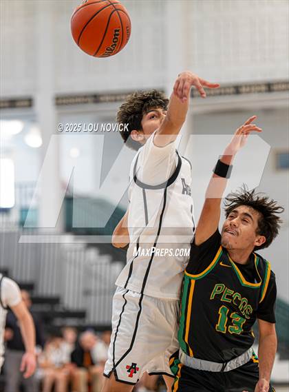 Thumbnail 1 in Pecos @ Aztec (Al Armendariz Tournament) photogallery.