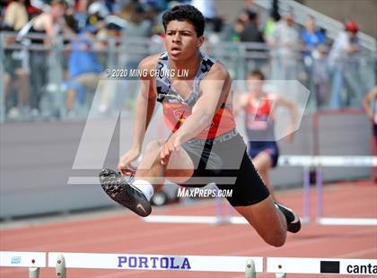 Thumbnail 2 in Earl Engman Relays (Shuttle Low Hurdles) photogallery.