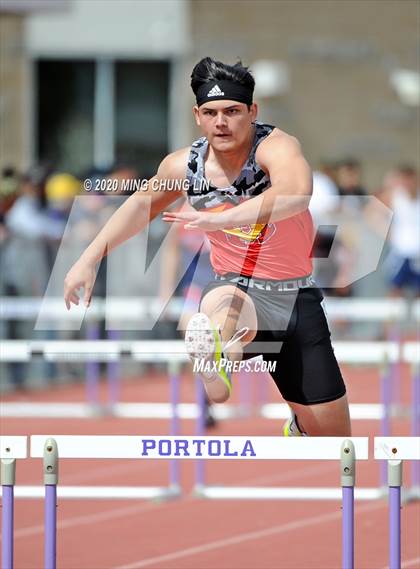Thumbnail 2 in Earl Engman Relays (Shuttle Low Hurdles) photogallery.