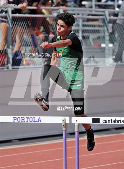 Thumbnail 2 in Earl Engman Relays (Shuttle Low Hurdles) photogallery.