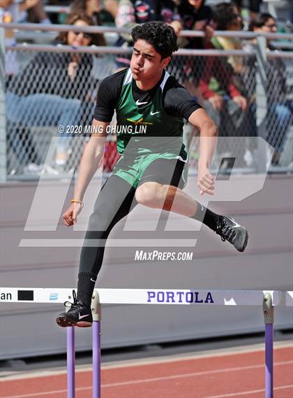 Thumbnail 1 in Earl Engman Relays (Shuttle Low Hurdles) photogallery.