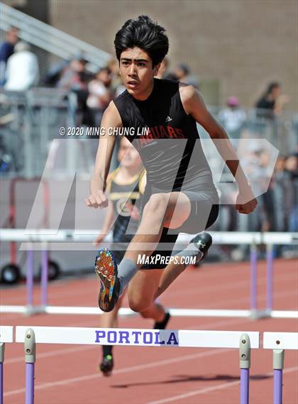 Thumbnail 2 in Earl Engman Relays (Shuttle Low Hurdles) photogallery.