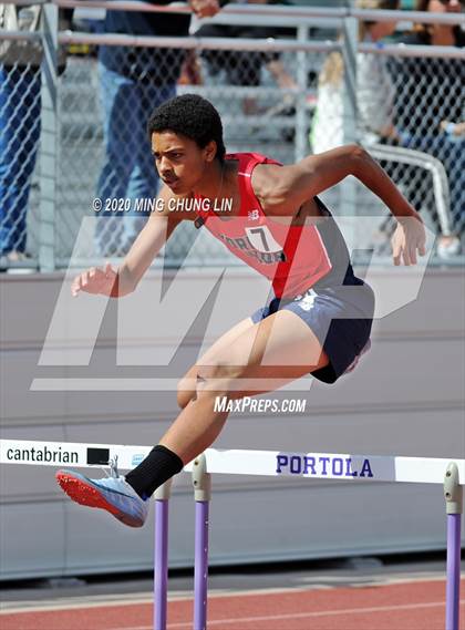 Thumbnail 3 in Earl Engman Relays (Shuttle Low Hurdles) photogallery.
