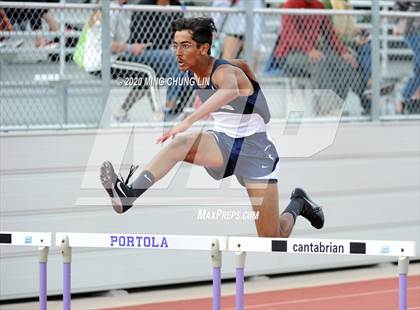 Thumbnail 3 in Earl Engman Relays (Shuttle Low Hurdles) photogallery.