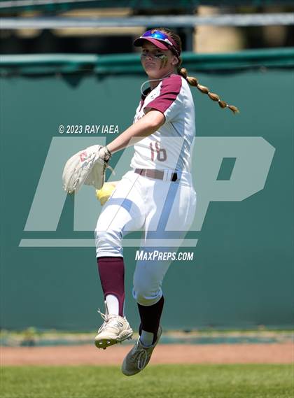 Thumbnail 3 in Vacaville vs. Whitney (CIF SJS D2 Final) photogallery.