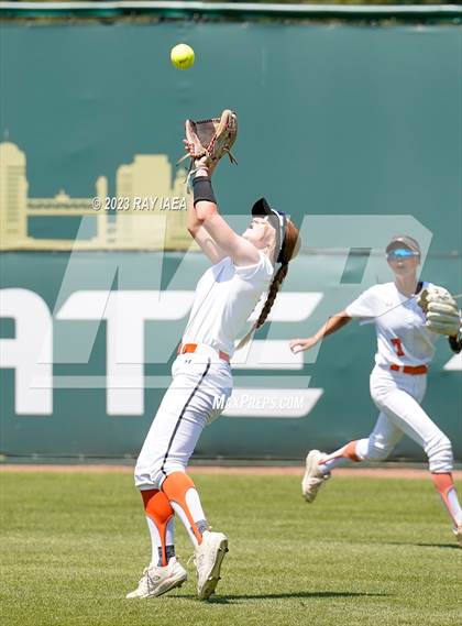 Thumbnail 3 in Vacaville vs. Whitney (CIF SJS D2 Final) photogallery.