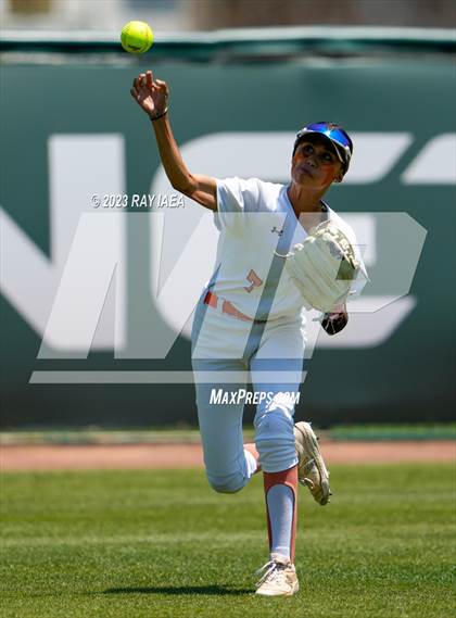 Thumbnail 2 in Vacaville vs. Whitney (CIF SJS D2 Final) photogallery.