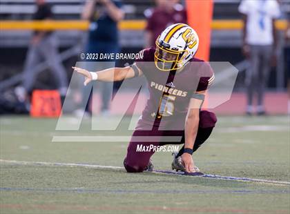 Thumbnail 1 in Saugus @ Simi Valley photogallery.