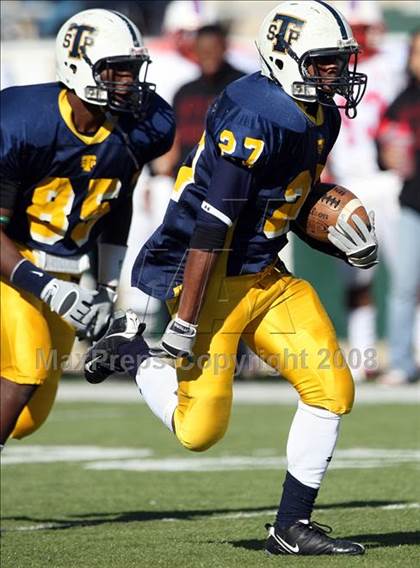 Thumbnail 2 in Skyline vs. Stony Point (Texas 5A D1 Region II Quarterfinal Playoff) photogallery.