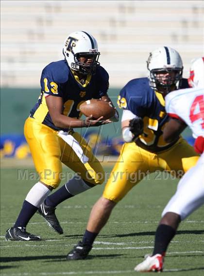 Thumbnail 2 in Skyline vs. Stony Point (Texas 5A D1 Region II Quarterfinal Playoff) photogallery.