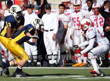 Thumbnail 3 in Skyline vs. Stony Point (Texas 5A D1 Region II Quarterfinal Playoff) photogallery.