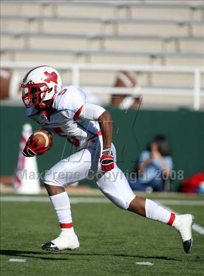 Thumbnail 2 in Skyline vs. Stony Point (Texas 5A D1 Region II Quarterfinal Playoff) photogallery.