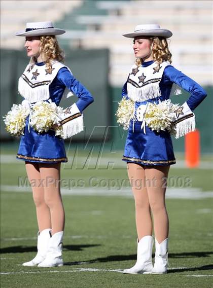 Thumbnail 1 in Skyline vs. Stony Point (Texas 5A D1 Region II Quarterfinal Playoff) photogallery.