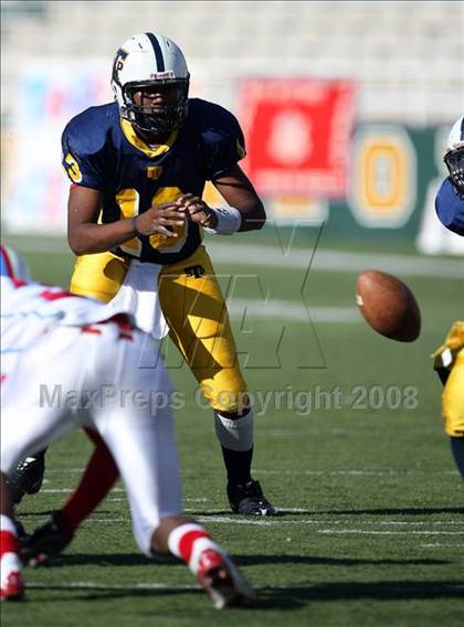 Thumbnail 2 in Skyline vs. Stony Point (Texas 5A D1 Region II Quarterfinal Playoff) photogallery.