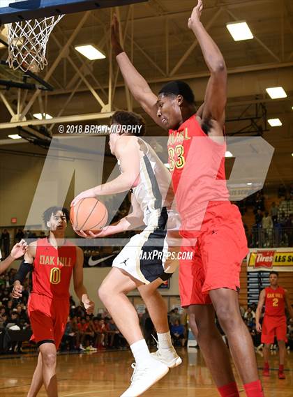 Thumbnail 3 in Oak Hill Academy vs Southridge (Les Schwab Invitational) photogallery.